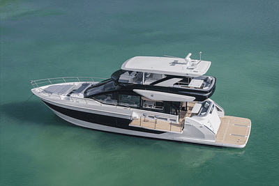 BOATZON | Cruisers Yachts 57FLY 2025