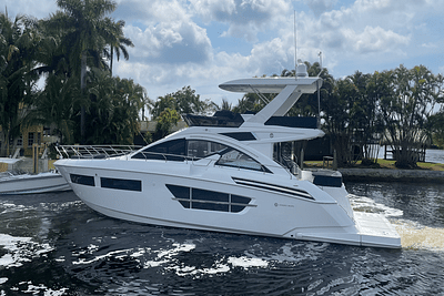 BOATZON | Cruisers Yachts 60 Fly 2024