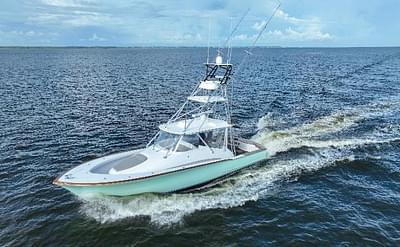 BOATZON | Custom Carolina 45 FS 2008