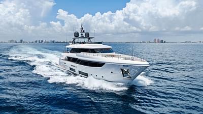 BOATZON | Custom Line Navetta 33 2024