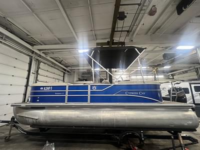 BOATZON | Cypress Cay Pontoons 212 90HP BUNK TRAILER 2019