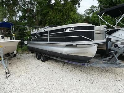 BOATZON | Cypress Cay Pontoons Seabreeze 232 CS 2020