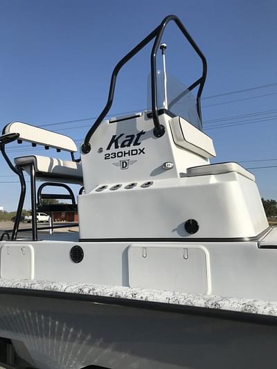 BOATZON | Dargel Kat 230HDX 2025 BOATZON | Dargel Kat 230HDX 2025