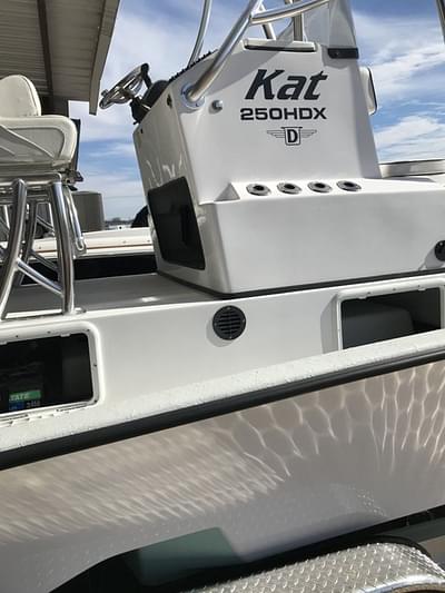 BOATZON | Dargel Kat 250HDX 2025