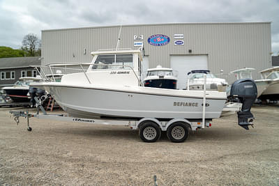 BOATZON | Defiance 220 Admiral 2025 BOATZON | Defiance 220 Admiral 2025
