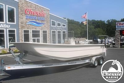 BOATZON | E-SERIES E24 DLX CC 2024