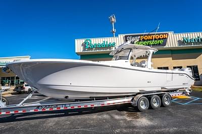 BOATZON | EdgeWater 370CC 2024