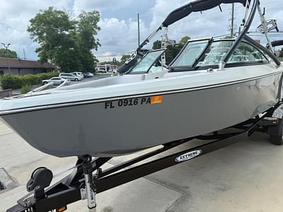 BOATZON | 2009 Epic 23 V