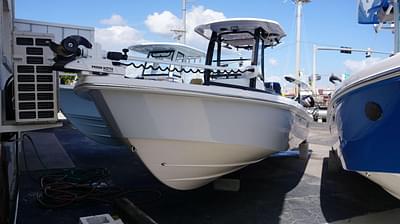 BOATZON | Everglades 243 CC 2023