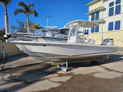 BOATZON | Everglades 243 Center Console 2009