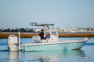 BOATZON | Everglades 243 Center Console 2019