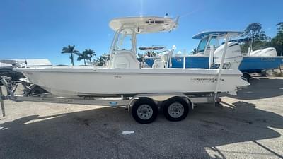 BOATZON | Everglades 243 Center Console 2021