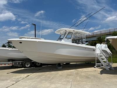 BOATZON | Everglades 335CC 2023