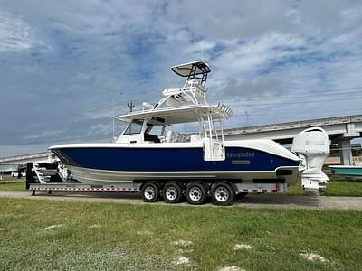 BOATZON | Everglades 435 Center Console 2018