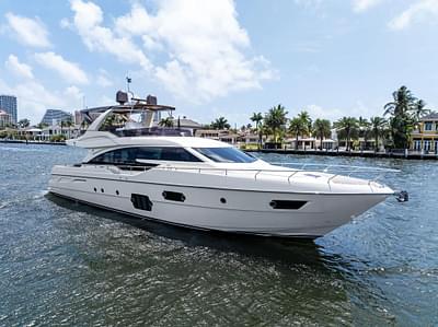 BOATZON | Ferretti Yachts 690 2015