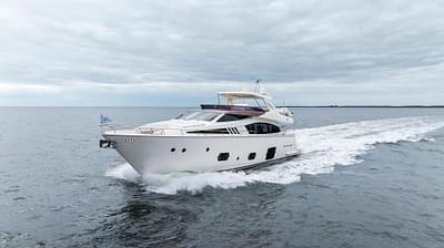BOATZON | Ferretti Yachts 800 2012