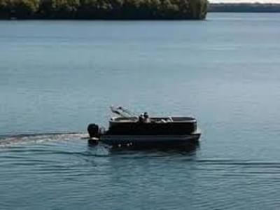 BOATZON | Flagship Pontoons D18LS 2025