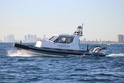 BOATZON | Fluid Watercraft Patrol 880 Cabin 2022 BOATZON | Fluid Watercraft Patrol 880 Cabin 2022