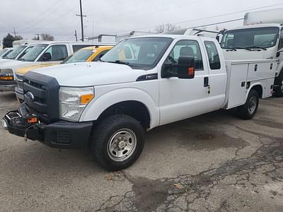 BOATZON | Ford Service Truck F250 SRW 2015