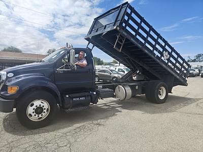 BOATZON | Ford Super Duty F750 Straight Frame 2012