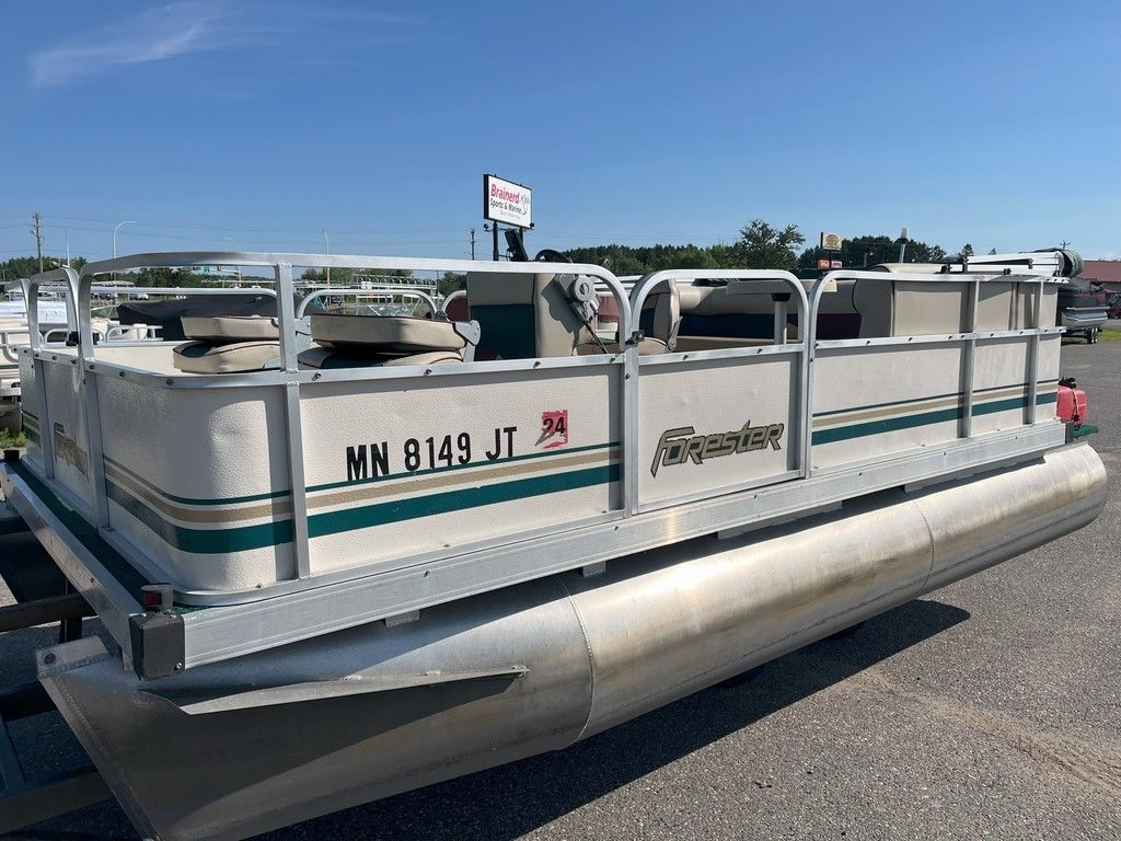 2003 Forester 17 FI - Sold Boat