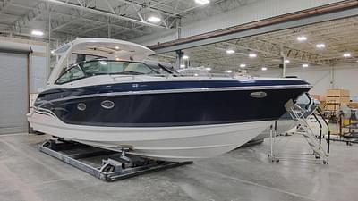 BOATZON | Formula Boats 330 Crossover Bowrider IO 2025