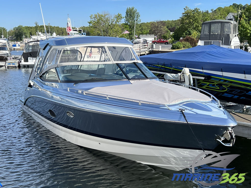 2022 Formula Boats 350 Crossover Bowrider - Sold Boat