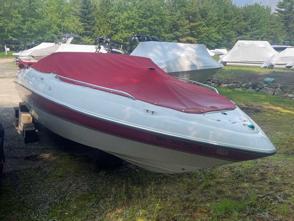 1997 Four Winns 220 Horizon - Sold Boat