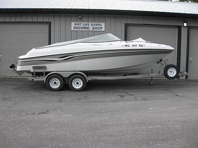 BOATZON | FOUR WINNS 220 HORIZON IO 50 Gi 250PSHP WTRAILER 1999