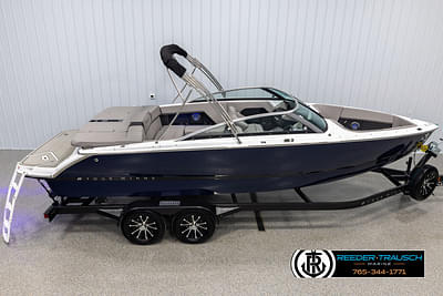 BOATZON | Four Winns H4 2024