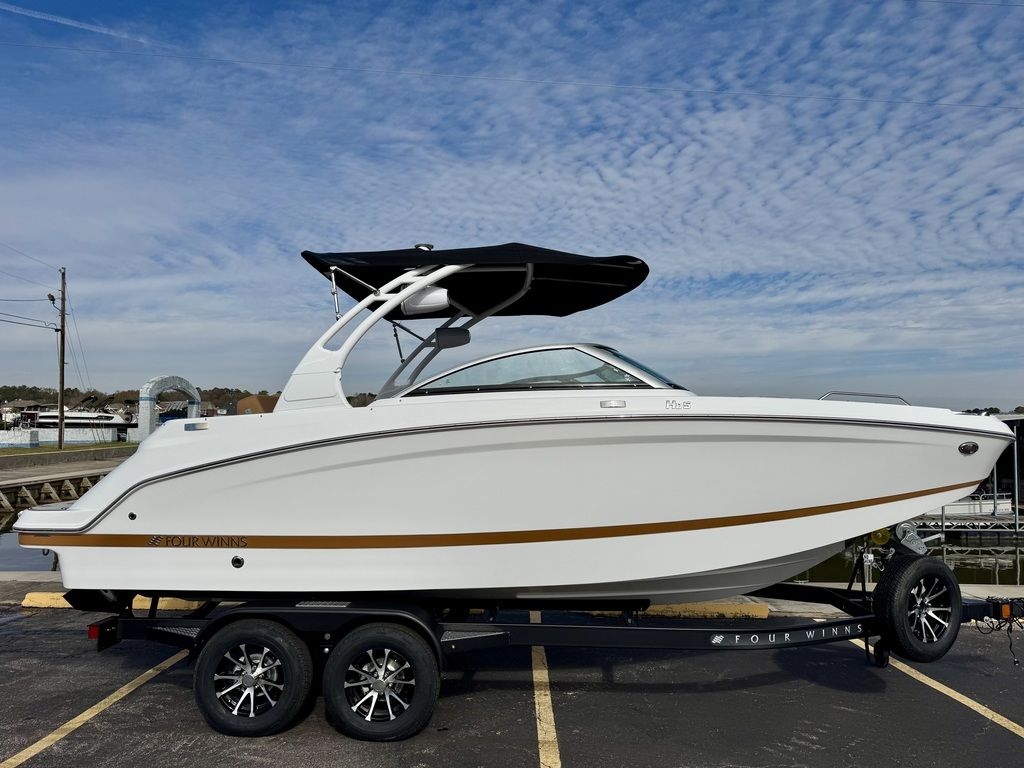 2025 Four Winns HD3 - Sold Boat