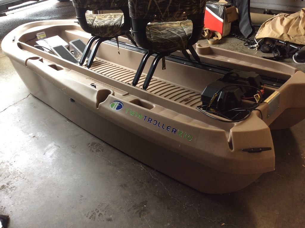 2022 Freedom Electric Marine Twin Troller x10 - Sold Boat
