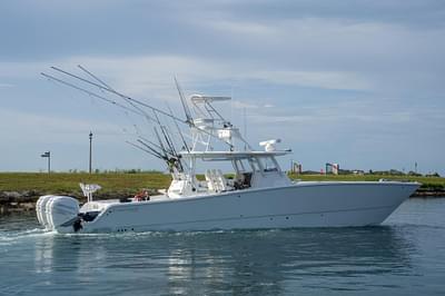 BOATZON | Freeman 42 LR 2023