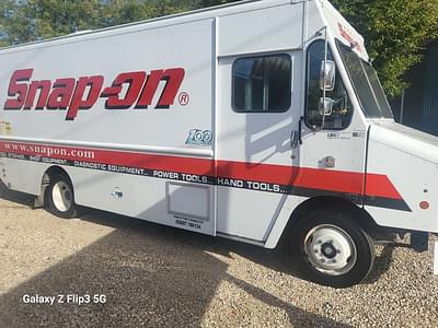 BOATZON | FRIEGHTLINER PVAN Snap On Truck 2015