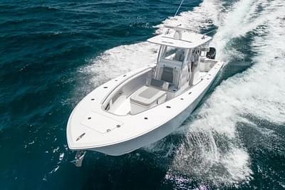 BOATZON | Front Runner 33 Center Console 2026 BOATZON | Front Runner 33 Center Console 2026