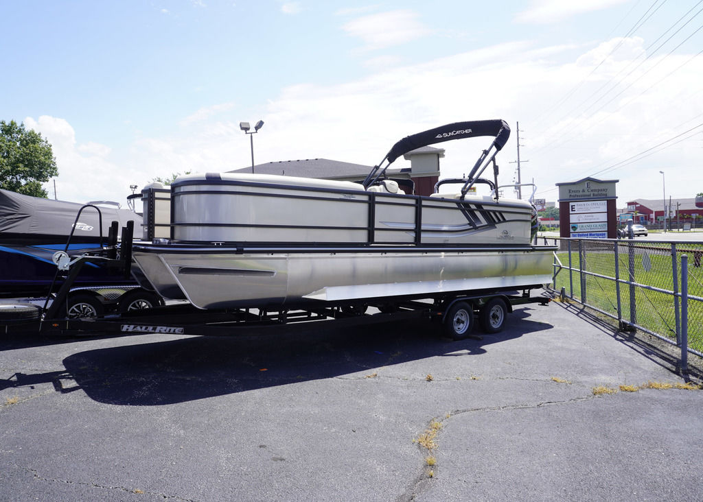 2025 SunCatcher Select 324RC - Sold Boat