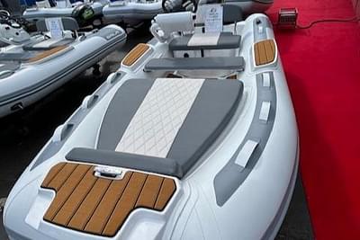 BOATZON | Gala Electric Atlantis Aquahelm 2025