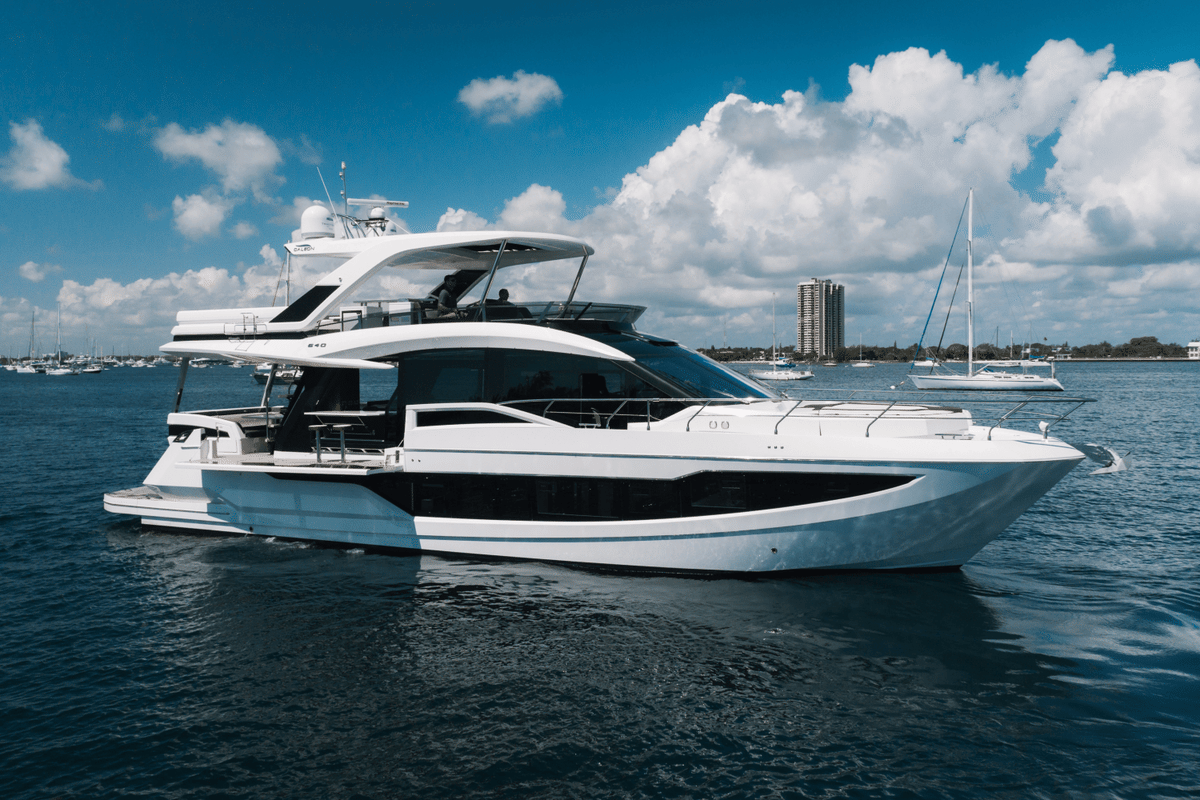 Galeon 640 FLY BRIDGE 2021