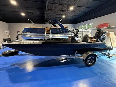 BOATZON | Gator Tail Extreme ModV Series 54 x 18 2025 BOATZON | Gator Tail Extreme ModV Series 54 x 18 2025