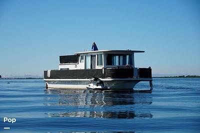 BOATZON | Gibson 36 Houseboat