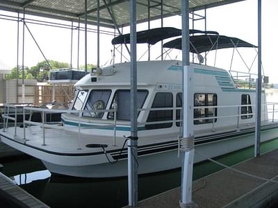 BOATZON | Gibson Boats 37 Sport Series 1995 BOATZON | Gibson Boats 37 Sport Series 1995