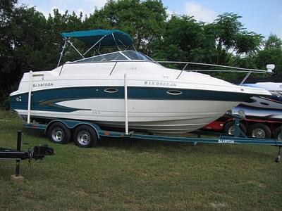 BOATZON | Glastron 249GS 2000 BOATZON | Glastron 249GS 2000