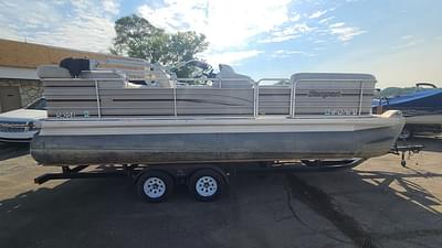 BOATZON | Godfrey 22 ft 2003