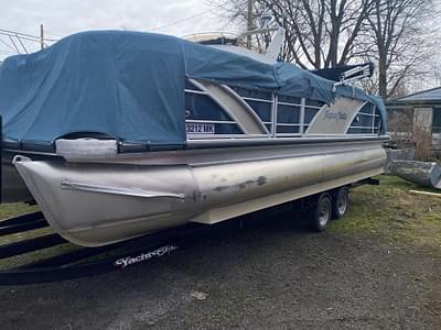 BOATZON | 2014 Godfrey 22 PF