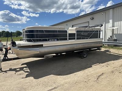 BOATZON | GODFREY 2286 CRUISE 50HP BUNK TRAILER 2016