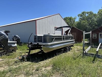 BOATZON | GODFREY 2286 SBX 115HP BUNK TRAILER 2024