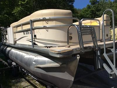 BOATZON | Godfrey 2386RE 2009