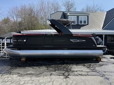 BOATZON | GODFREY AP 235 ULC Impact  2025