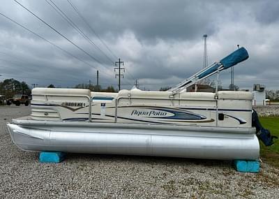 BOATZON | 2007 Godfrey Aqua Patio 200 RE 3