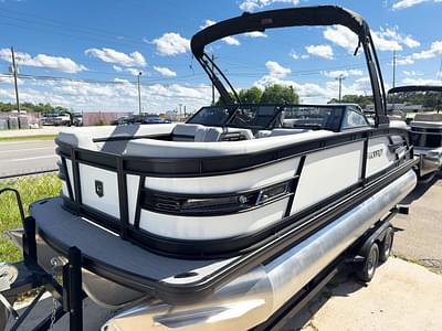BOATZON | Godfrey Aquapatio 23 Split Bench Windshield Tritoon 235 SBW 2025 BOATZON | Godfrey Aquapatio 23 Split Bench Windshield Tritoon 235 SBW 2025